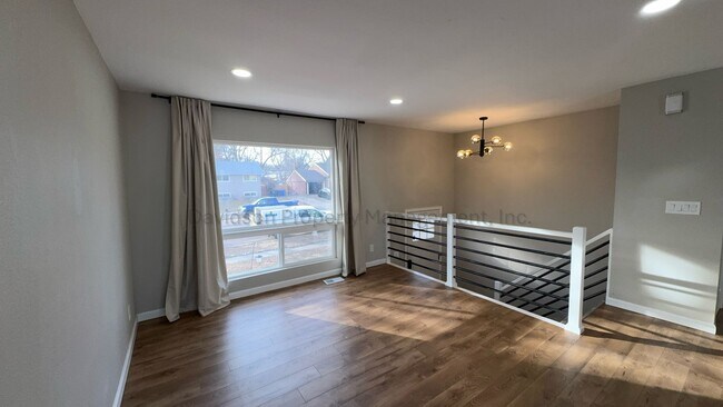 Foto del edificio - Updated 5 Bedroom House Near Memorial Park