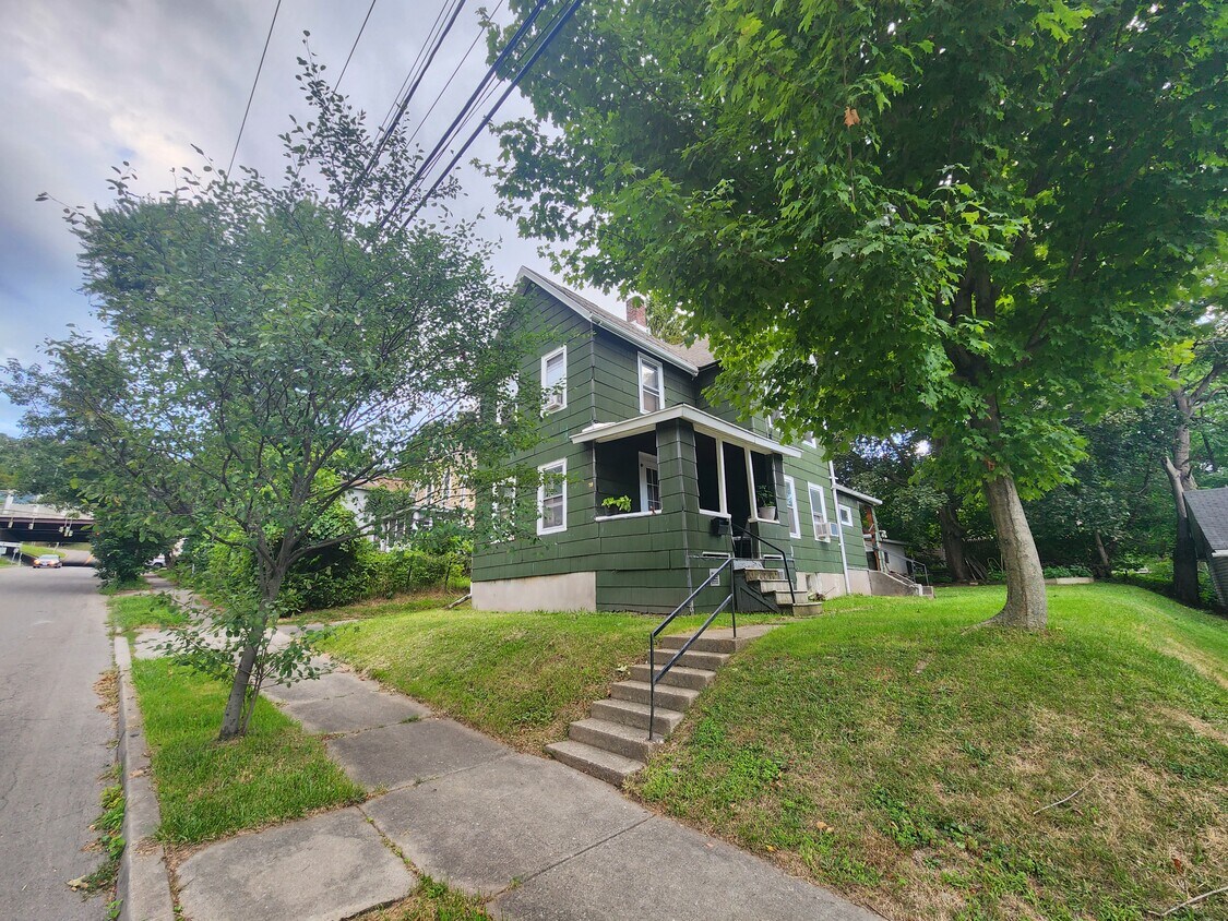 Primary Photo - 78 Mygatt St