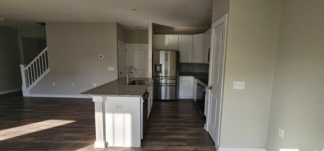 Building Photo - 125 Lenell Lp