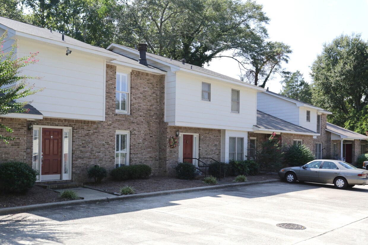 Foto del edificio - 3219-3221 University Ave