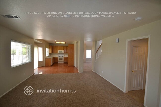 Foto del edificio - 2657 Torrey Pine Rd