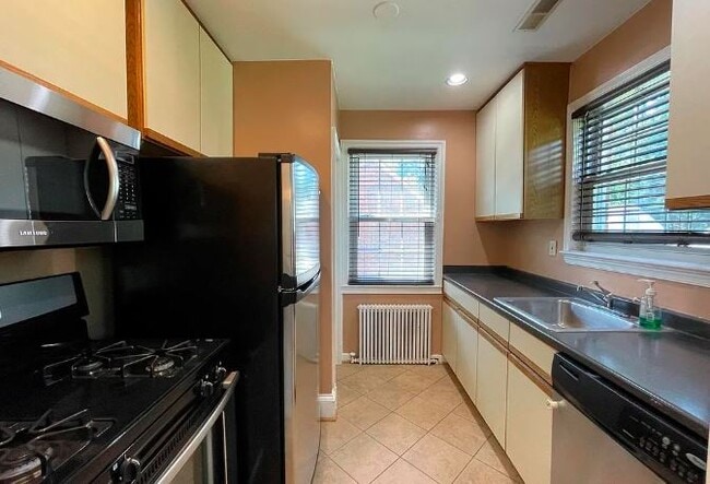 Photo - 1526 N Utah St (Arlington, VA) House