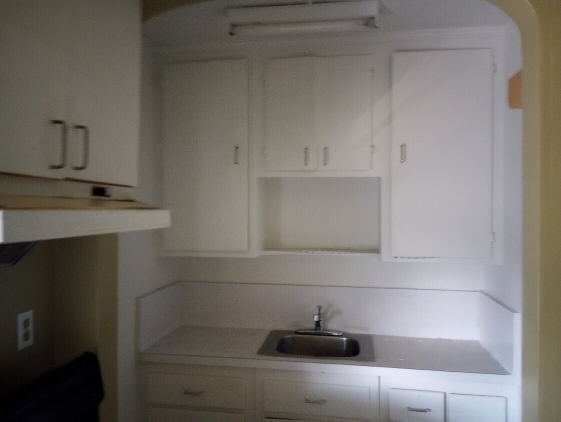 Building Photo - 3021 Echodale Ave