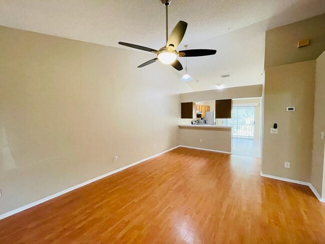 Building Photo - AVAILABLE NOW! Charming 2-bedroom, 2-bathr...