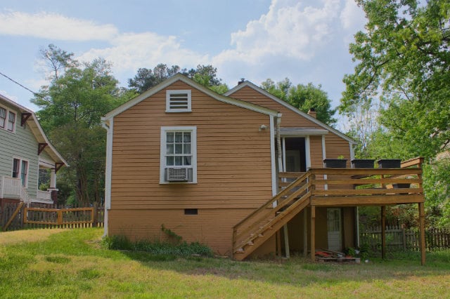 Photo - Charming 2 bedroom, 1 bath bungalow with fenced yard in Lakewood House