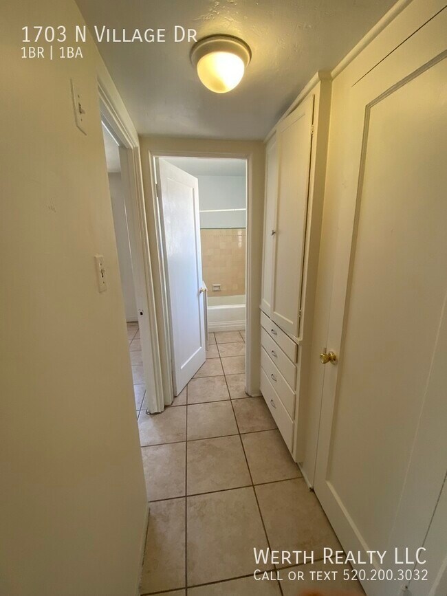 Foto del edificio - Quaint One Bedroom Desirable Location. Qua...