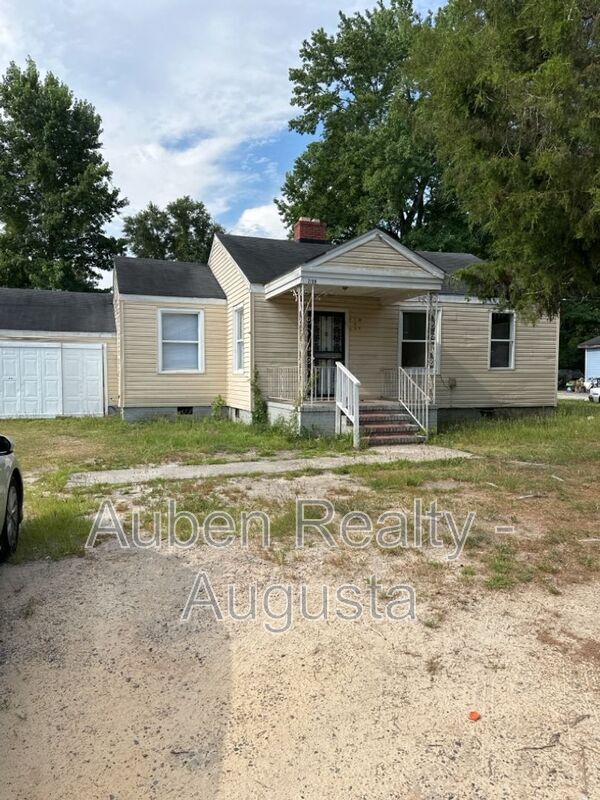 Primary Photo - 2108 Shirley Ave