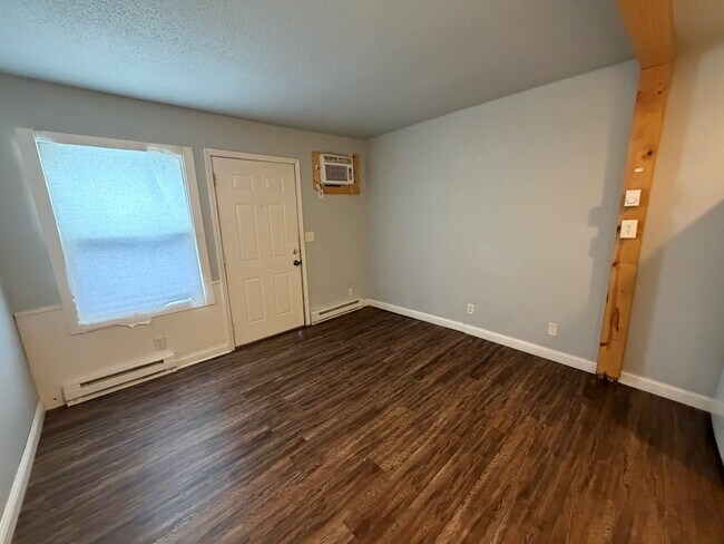 Building Photo - 20-B Elizabeth-