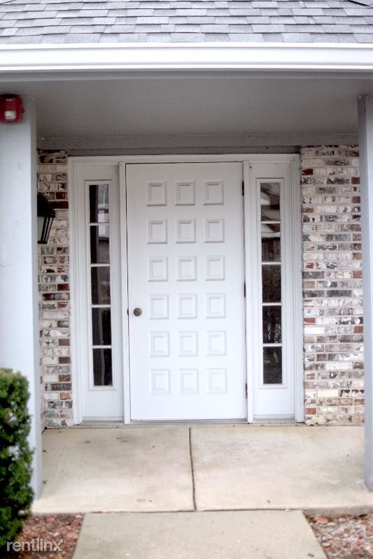 Foto principal - 2 br, 1 bath Condo - 1300 Coventry Cir