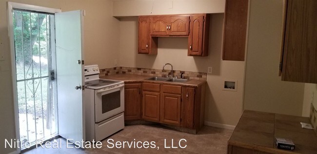 Foto del edificio - 3 br, 1 bath House - 11223 Bristol Ter