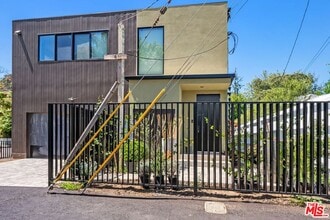 Building Photo - 2202 Washington Ave