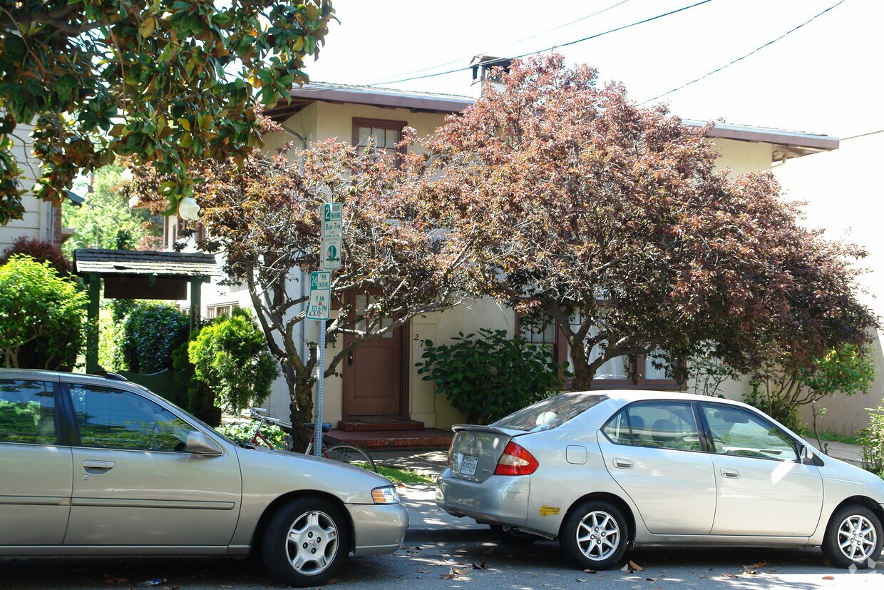 Foto del edificio - 2720-2722 Haste St