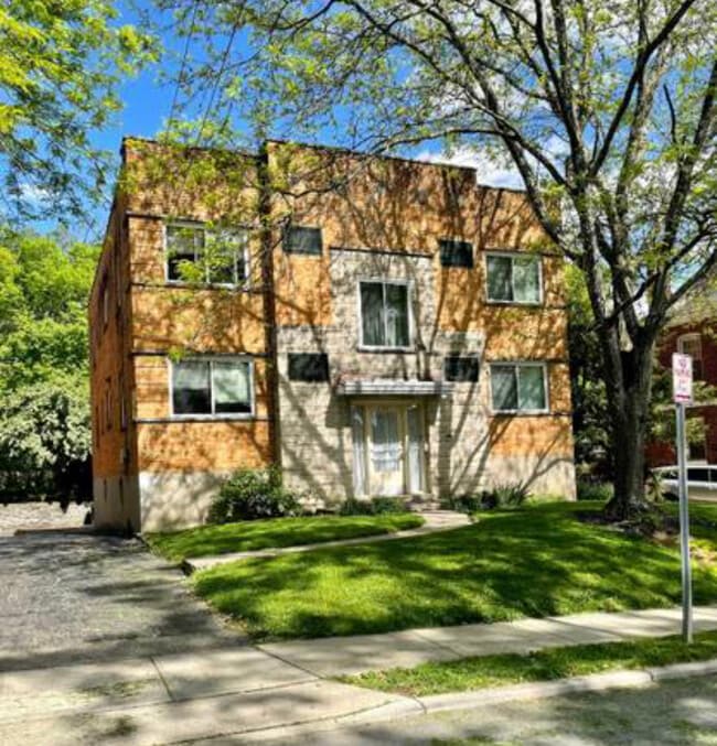 Building Photo - 6014 Woodmont Ave
