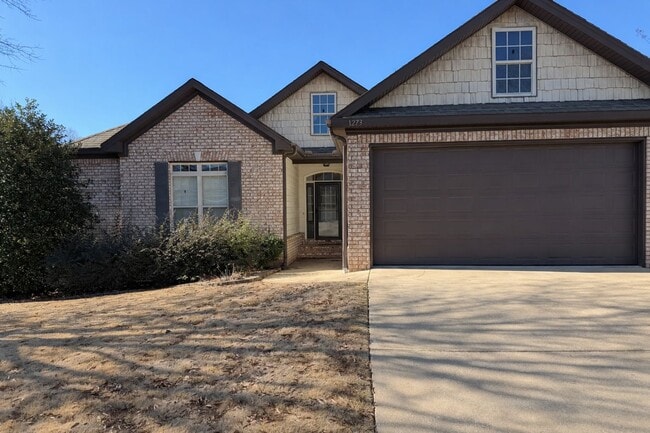 Foto del edificio - Well Maintained One Level Home in Gardens at Gatewood