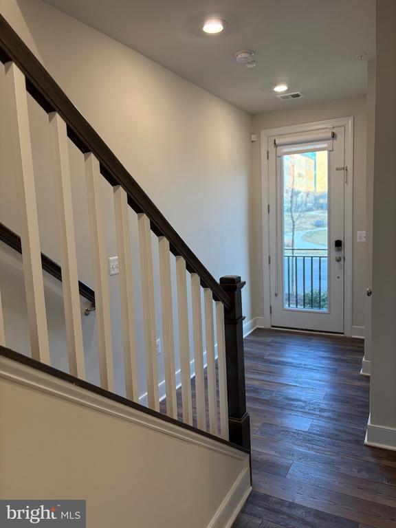 Foto del edificio - 139 Rubens Dr