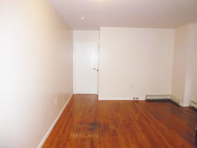 Building Photo - 20 Underhill Ave