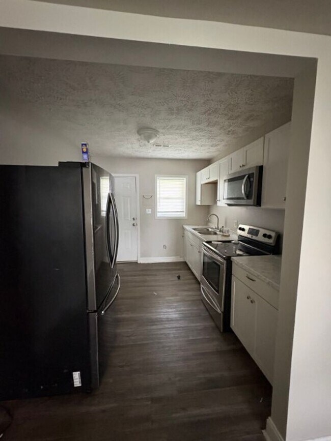 Foto del edificio - 3243 Chandler St