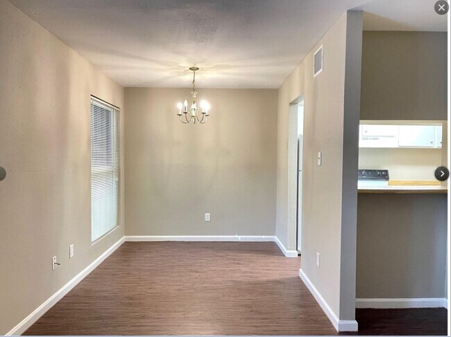Foto del edificio - 2200 Cypress Landing Rd