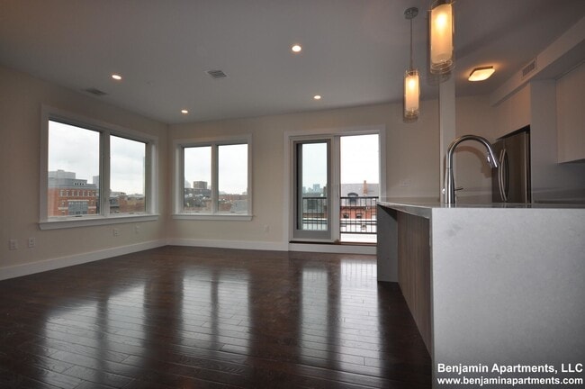 Building Photo - 659 Massachusetts Ave