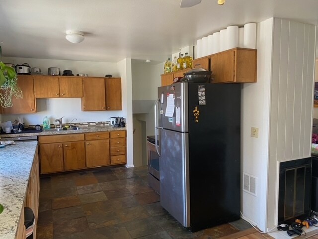 Foto del edificio - 4565 Moorhead Ave