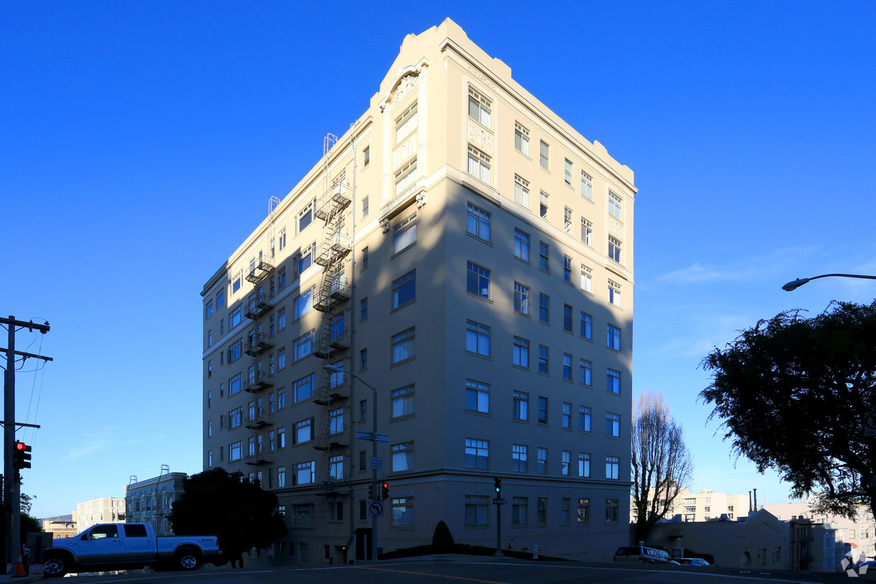 Building Photo - Crest View Apartments