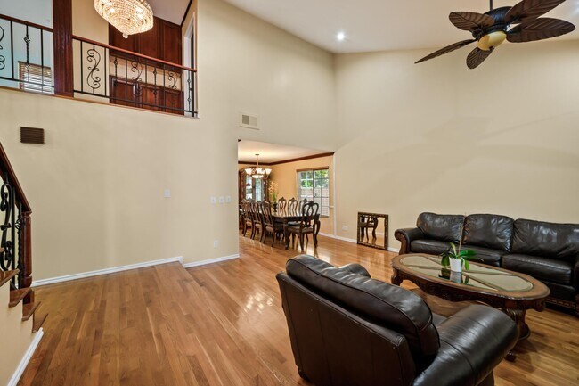 Foto del edificio - 22606 Archwood St