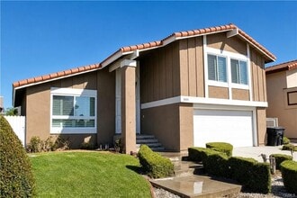 Building Photo - 8431 Aspenwood Ave