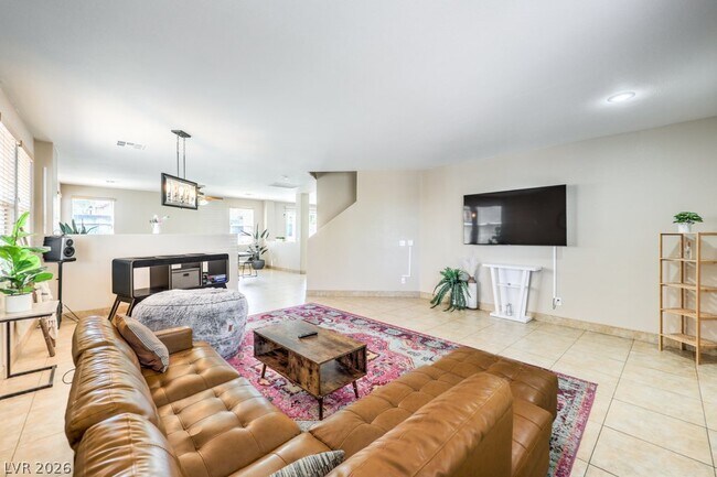 Foto del edificio - 5663 Artesia Lake Ct