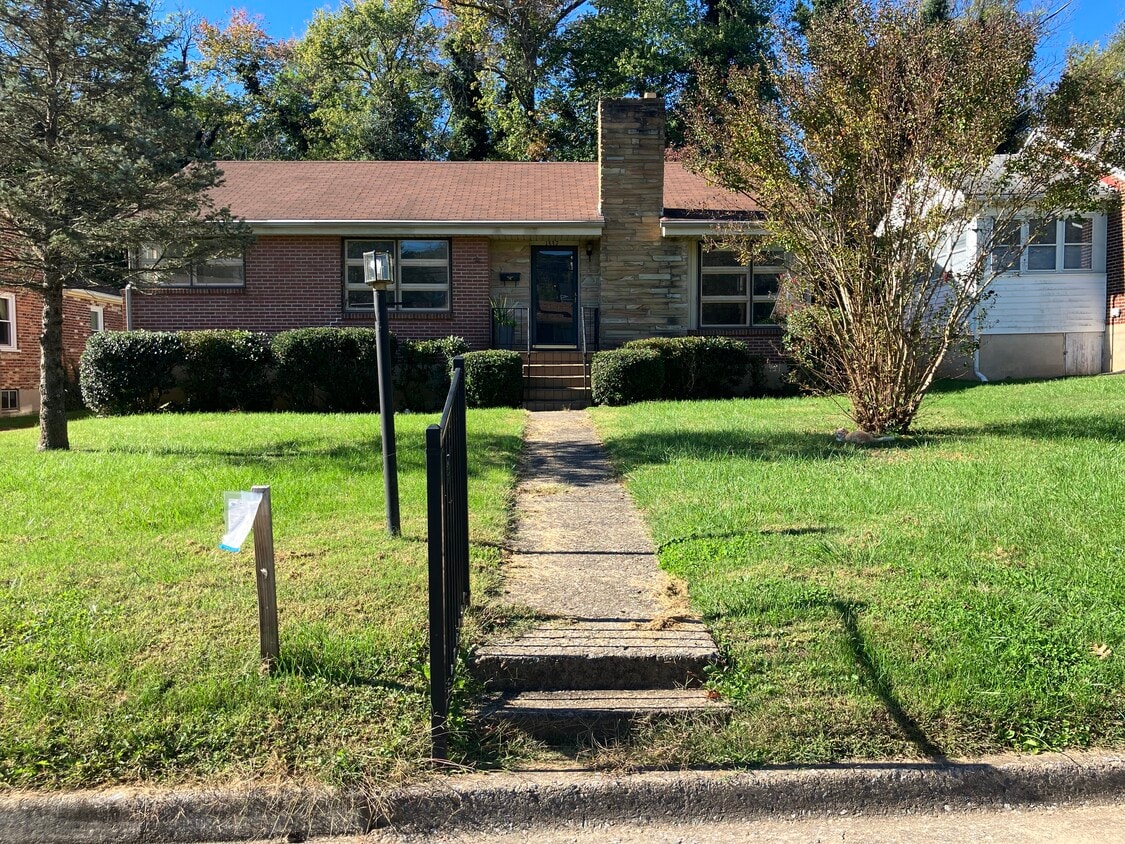 Exterior of House - 1337 Cherokee Ave