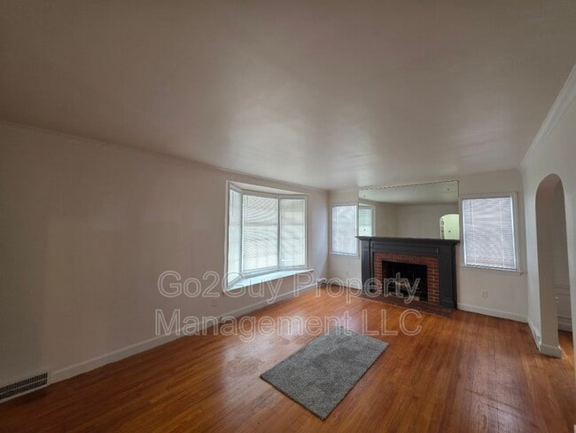 Foto del edificio - 4224 Bishop St