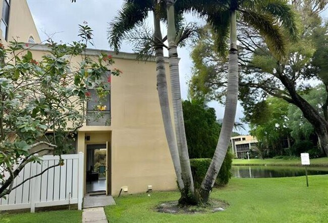 Foto del edificio - 2910 SW 87th Terrace