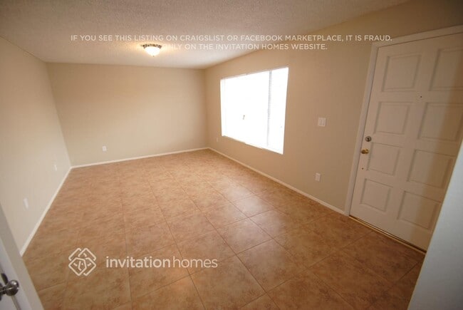 Building Photo - 514 E Westchester Dr