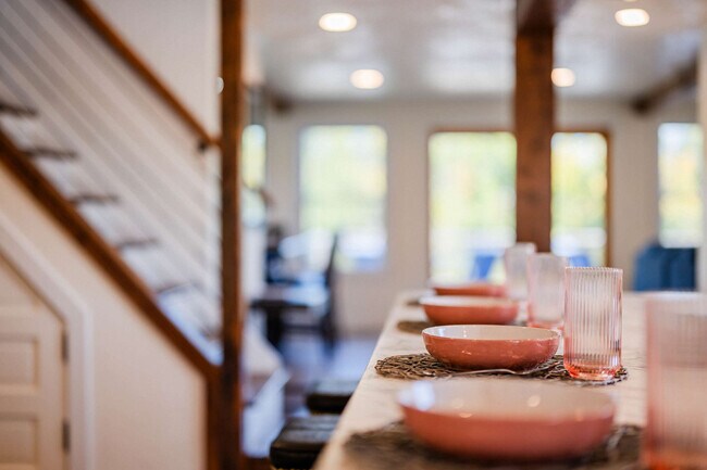 Foto del edificio - 322 Wolf River Dr