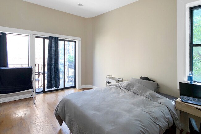 Foto del edificio - 205 Gates Ave