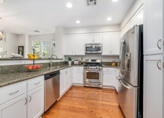 Foto del edificio - 251 Birch Creek Dr