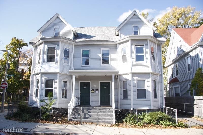 6 br, 2 bath - 11 Islington St - 6 br, 2 bath  - 11 Islington St