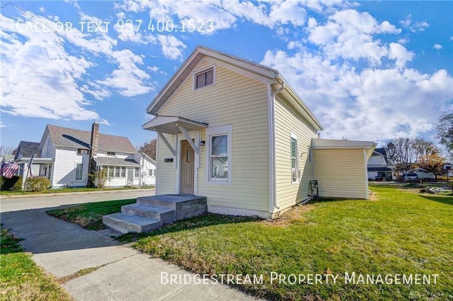 Primary Photo - Cozy Studio Unit Available in Troy near Ma...