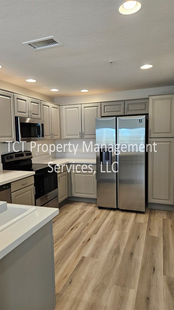 Foto del edificio - Newly Updated 2 Bedroom + den in Villages at Grayhawk!