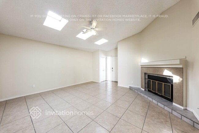 Building Photo - 11121 N 82nd Ln