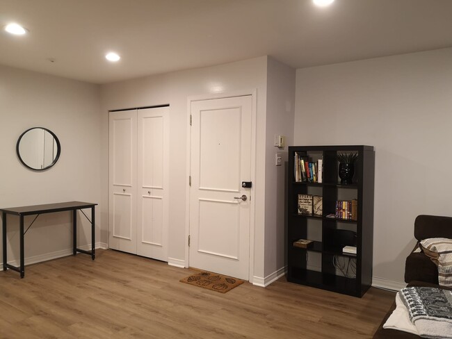 Photo du bâtiment - 1440 Rue Saint-Jacques