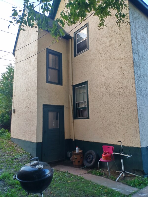 Foto del edificio - 313 N 7th Ave E