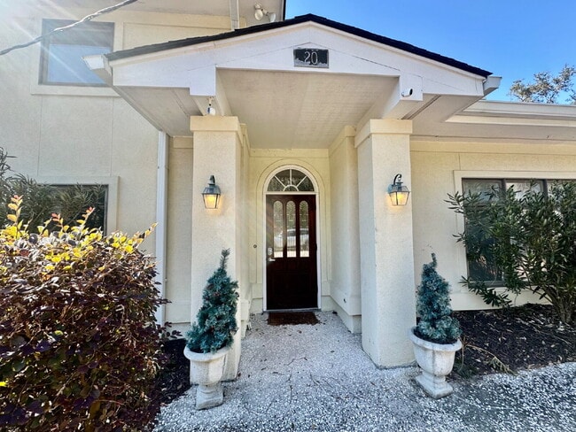 Foto del edificio - Four Bedroom Waterfront Home on the May River!