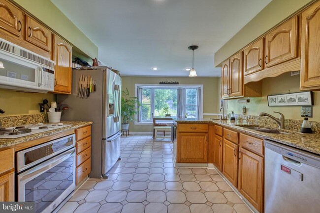 Building Photo - 11222 Timberlake Ct