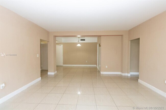 Foto del edificio - 3501 Jackson St