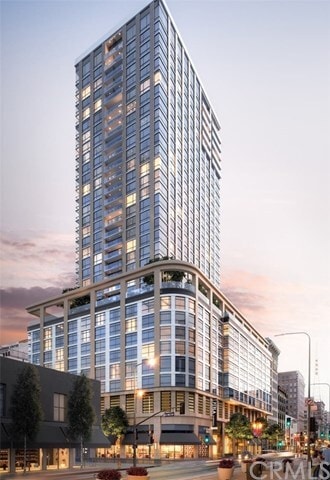 Primary Photo - 400 S Broadway