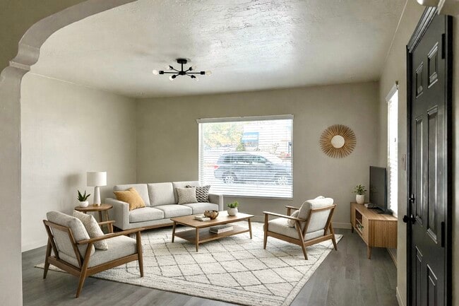 Building Photo - 2909 Brinker Ave