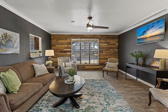 Foto del edificio - 2810 Wren Ave