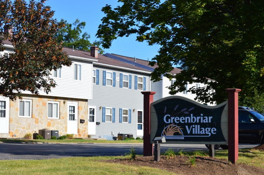 Greenbriar Village Apartments Austintown, OH