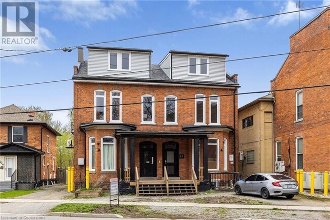 Building Photo - 82 Welland Ave