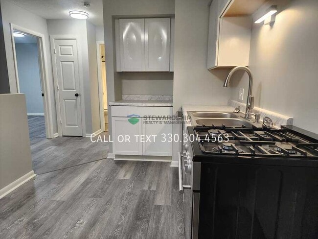 Foto del edificio - 2561 Edwin Ave